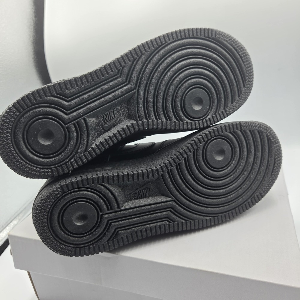 Nike Air Force 1 Low Triple Black GS Youth 4.5Y Black Leather AF1 FV5951-001 NIB - Picture 6 of 11